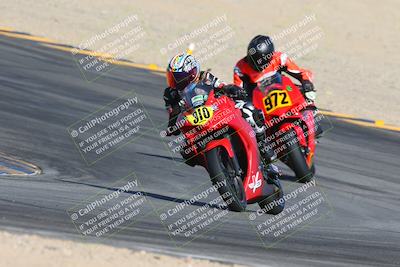 media/Nov-15-2024-CVMA Friday Practice (Fri) [[b142d29251]]/4-Group 4 and Trackday/Session 2 (Turn 10)/